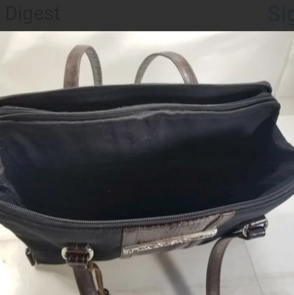 BRIGHTON GUC LRG Heart MESSENGER BAG - Picture 7 of 8